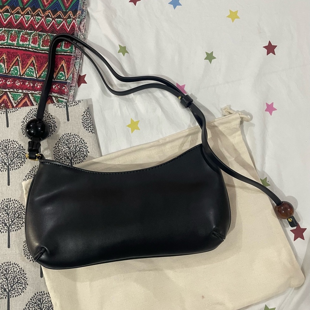 Jacquemus Black Leather Small Shoulder Bag with Gold Logo - Picture 2 of 11